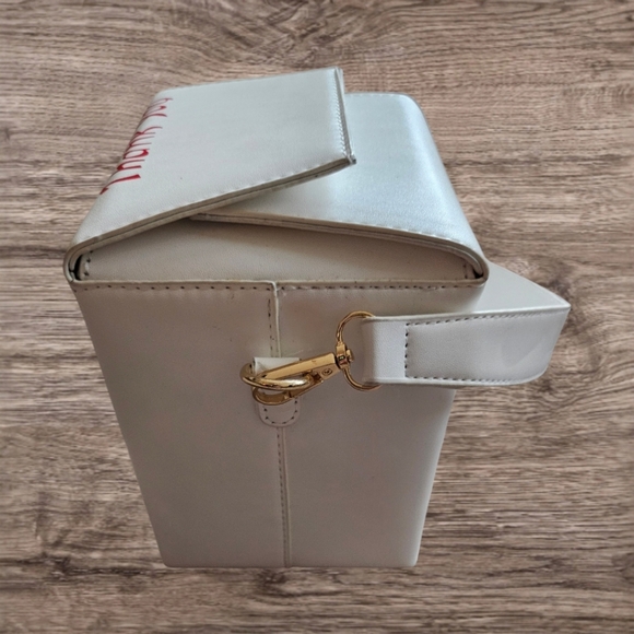 Chinese Takeout Box Handbag - Picture 2 of 9